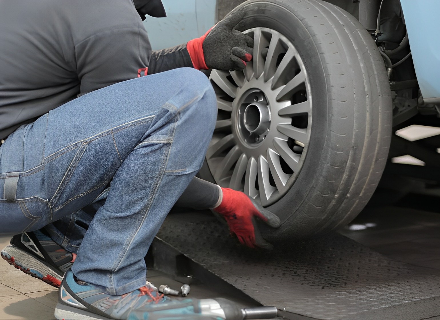 Flat Tyre Road Assistance