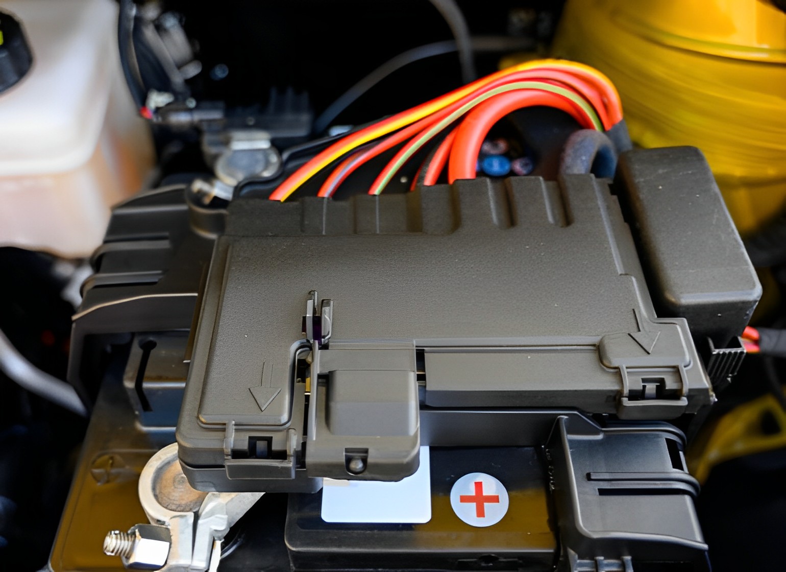 Vehicle battery replacement roadside assistance